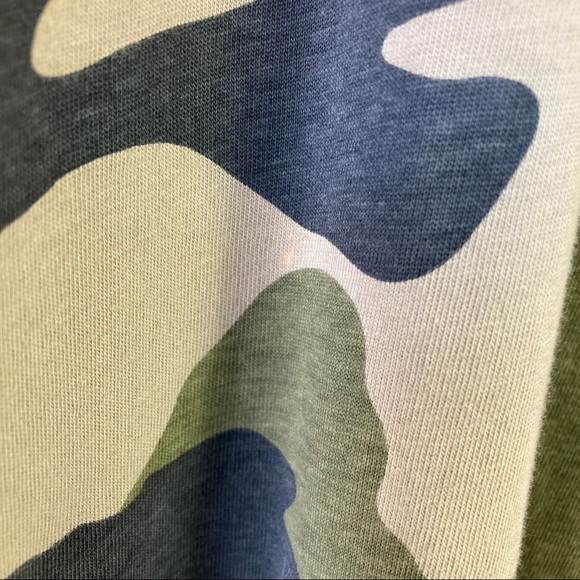 Adidas Originals Men's Camo Long Sleeve Tee - Picture 9 of 9